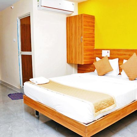 Udupi Deluxe Lodge Gulbarga Kalaburagi Dış mekan fotoğraf