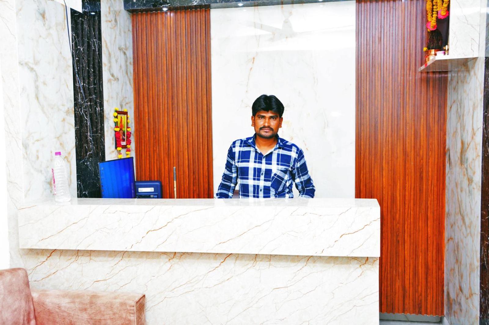 Udupi Deluxe Lodge Gulbarga Kalaburagi Dış mekan fotoğraf