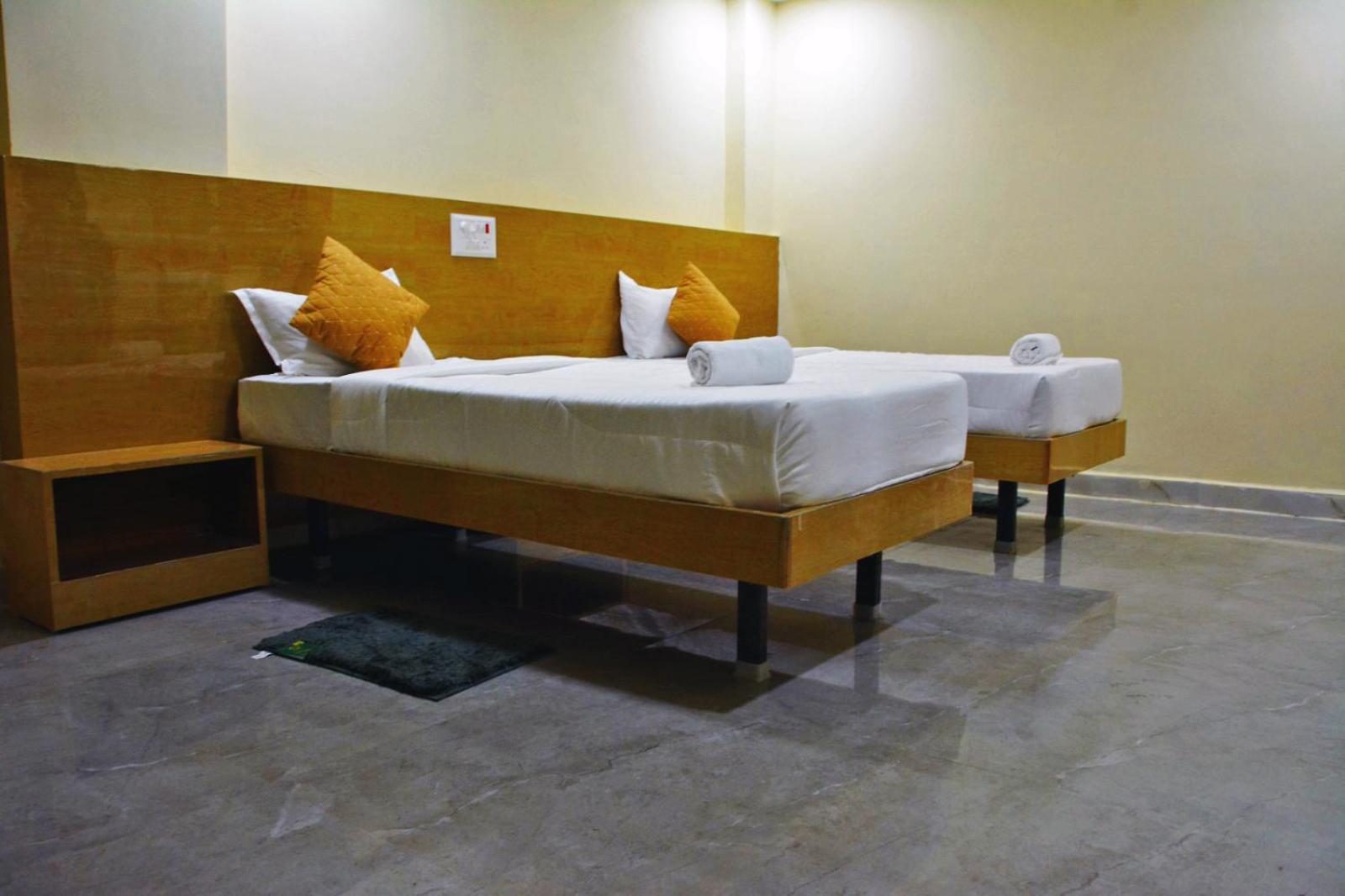 Udupi Deluxe Lodge Gulbarga Kalaburagi Dış mekan fotoğraf