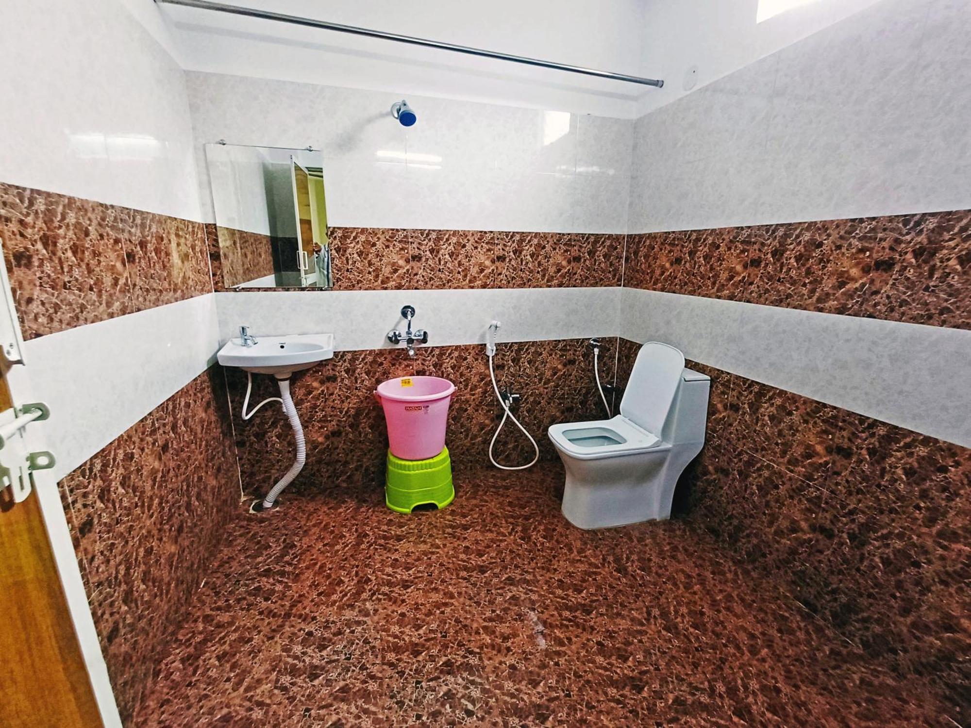 Udupi Deluxe Lodge Gulbarga Kalaburagi Dış mekan fotoğraf